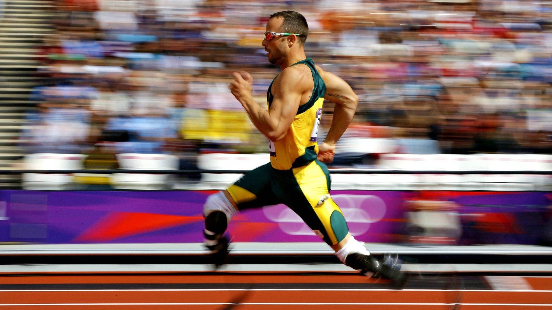 “飞跃”赛段：那些令人屏息的跳跃瞬间集锦，飞跃动作